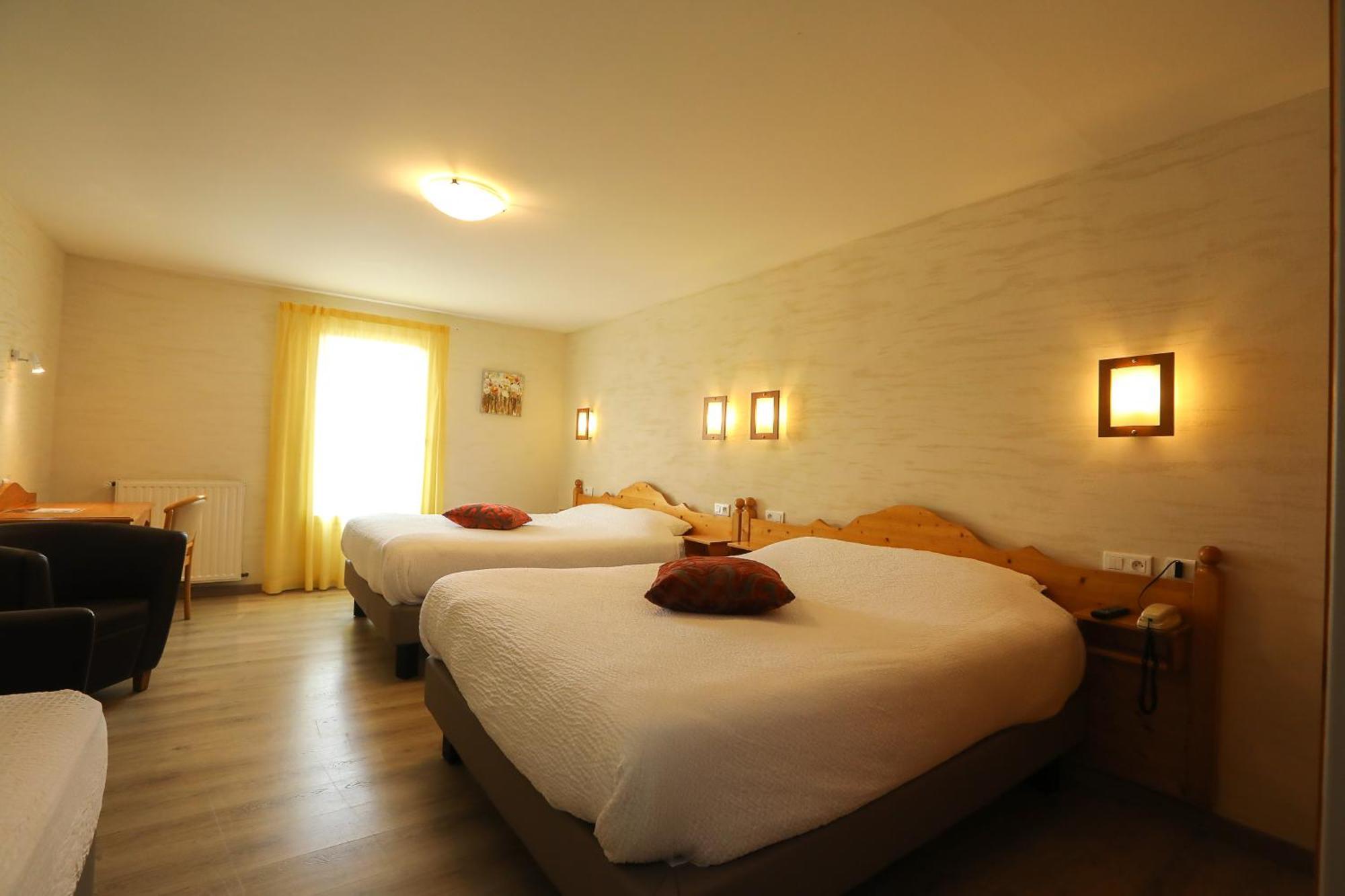 Logis Hotel Spa Restaurant Le Provence Lanarce Экстерьер фото