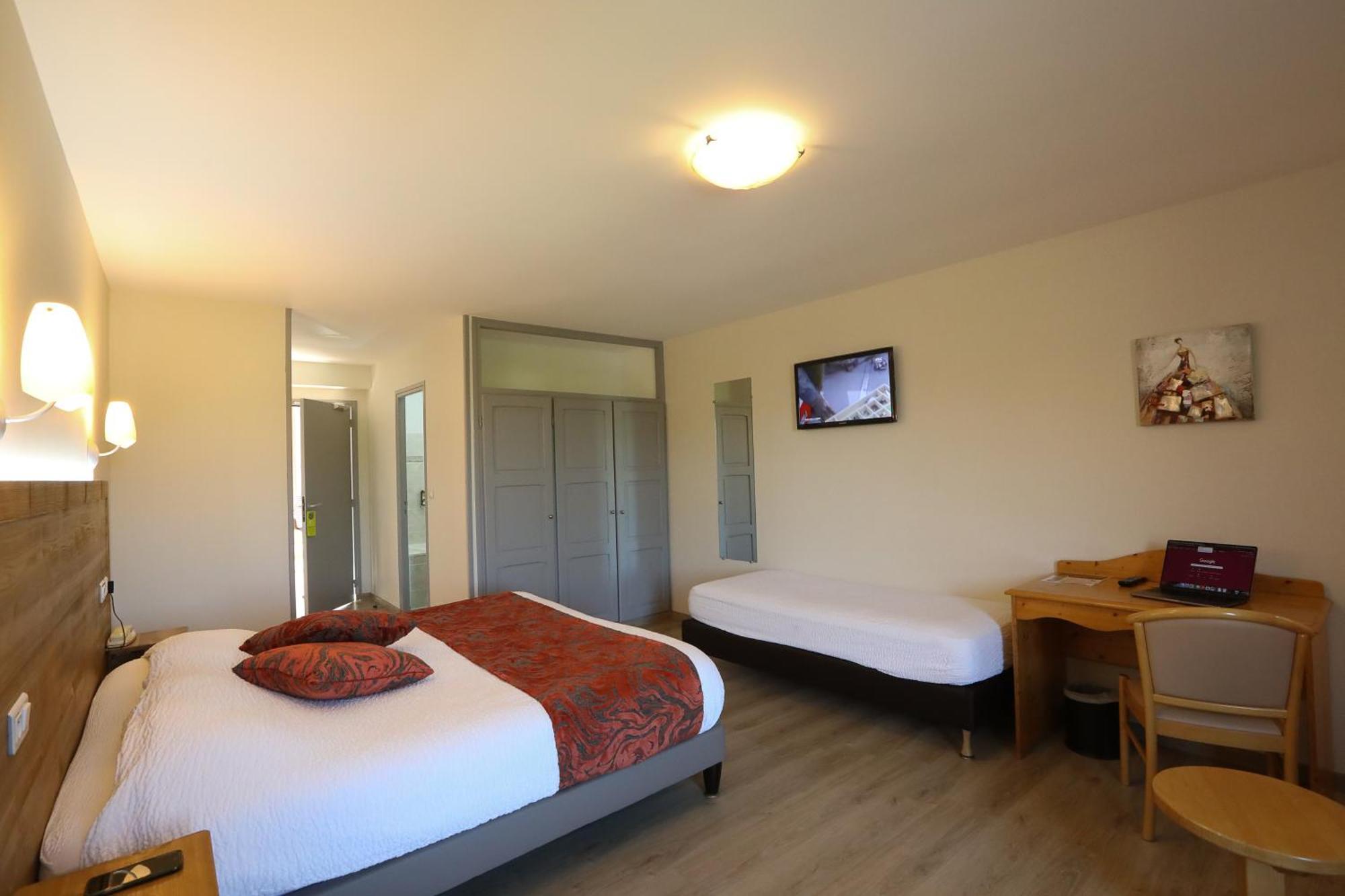 Logis Hotel Spa Restaurant Le Provence Lanarce Экстерьер фото